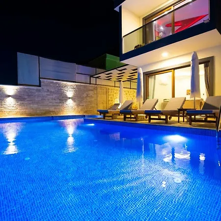 Berrak Kaş